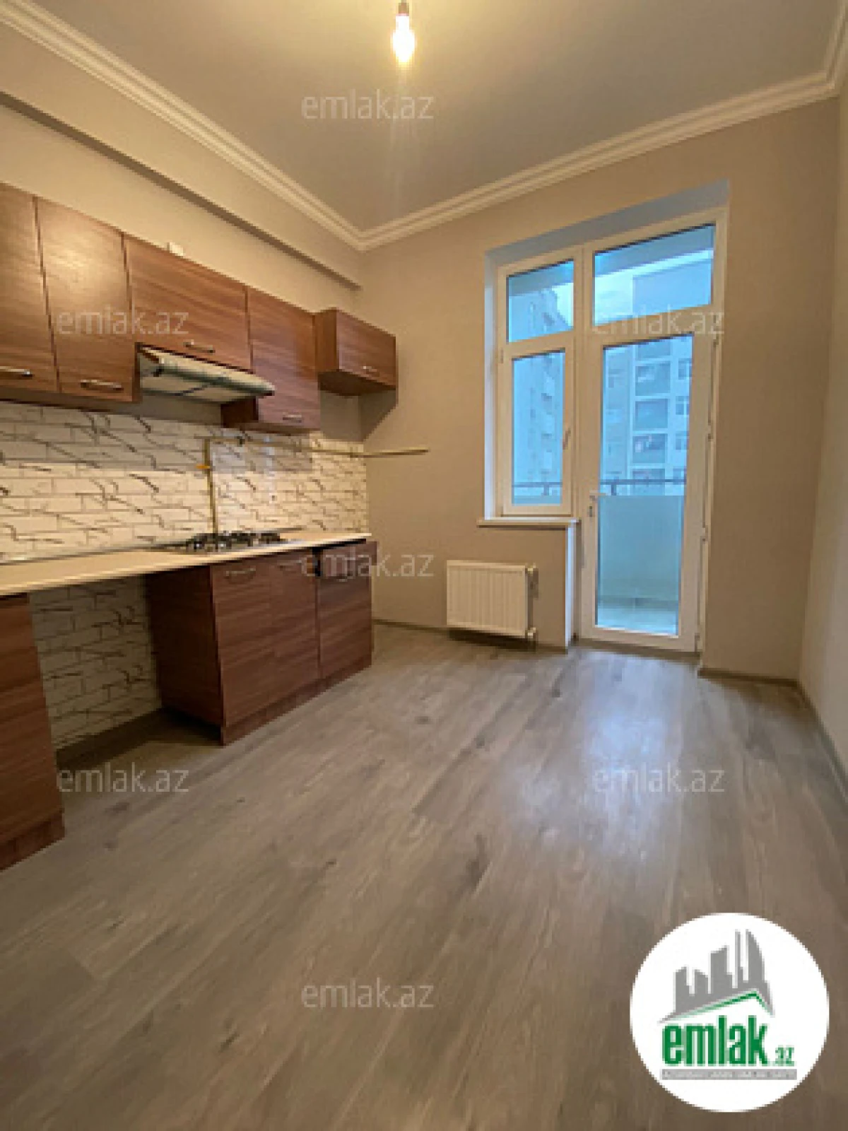 Satılır 3 otaqlı yeni tikili 73 m²