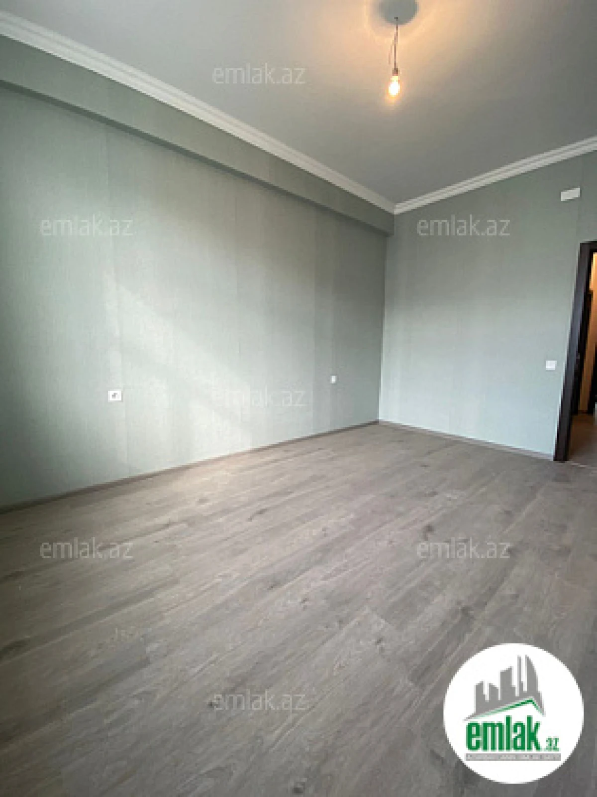 Satılır 3 otaqlı yeni tikili 73 m²