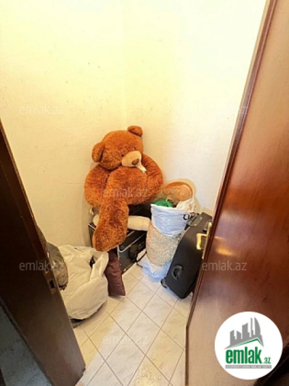 Satılır 5 otaqlı yeni tikili 250 m²