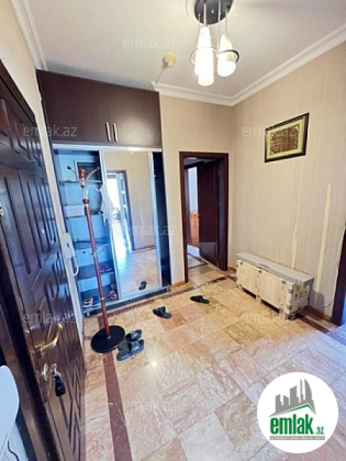 Satılır 5 otaqlı yeni tikili 250 m²