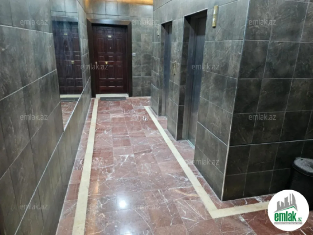 Satılır 5 otaqlı yeni tikili 250 m²