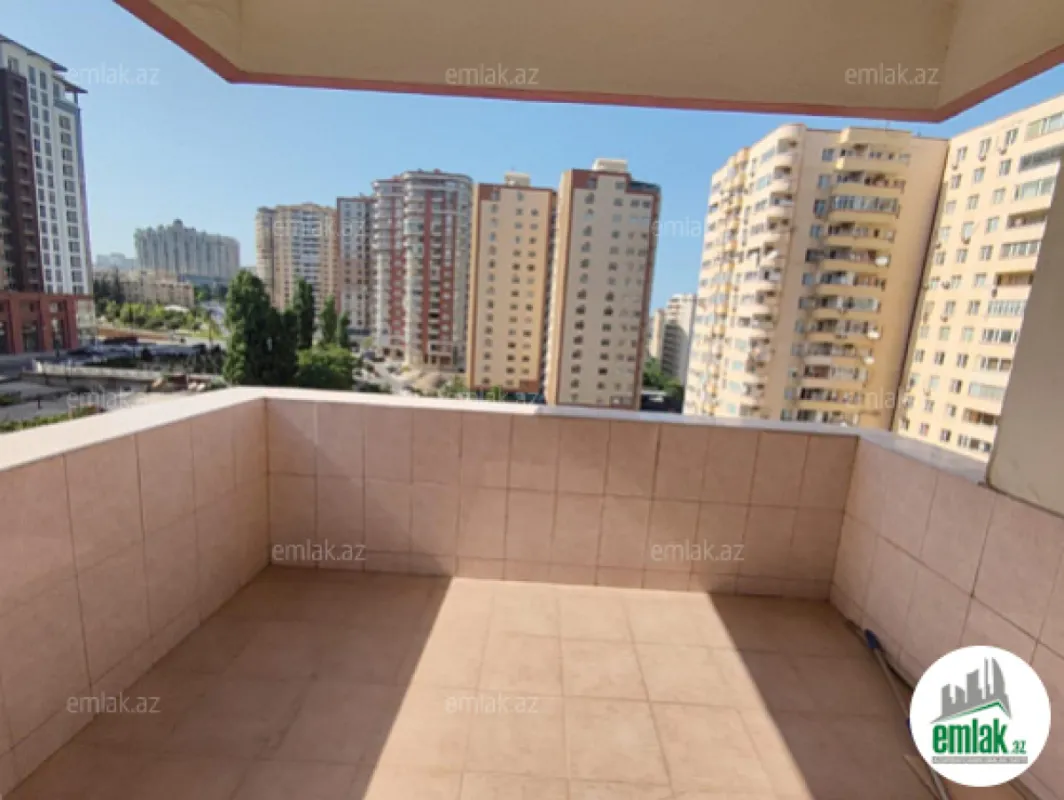 Satılır 5 otaqlı yeni tikili 250 m²