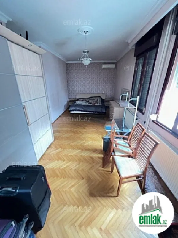 Satılır 5 otaqlı yeni tikili 250 m²
