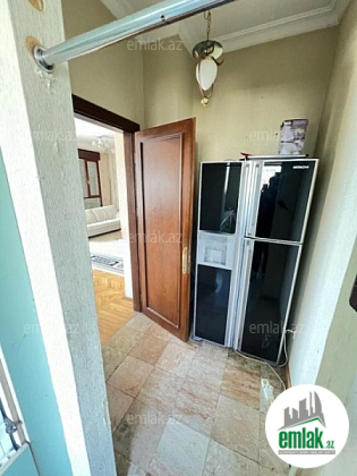 Satılır 5 otaqlı yeni tikili 250 m²