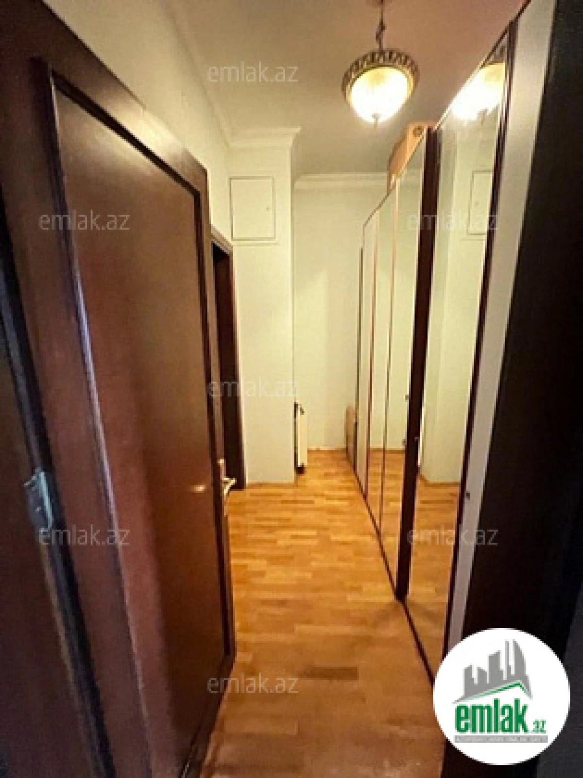 Satılır 5 otaqlı yeni tikili 250 m²