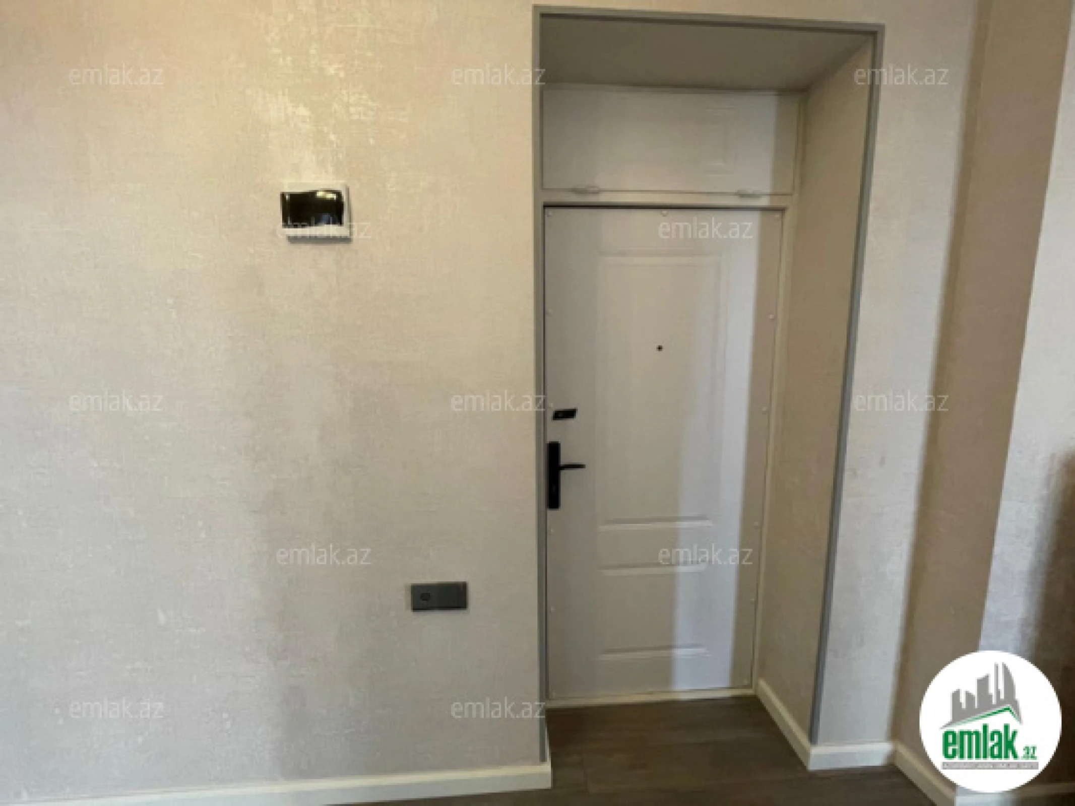 Satılır 3 otaqlı yeni tikili 100 m²