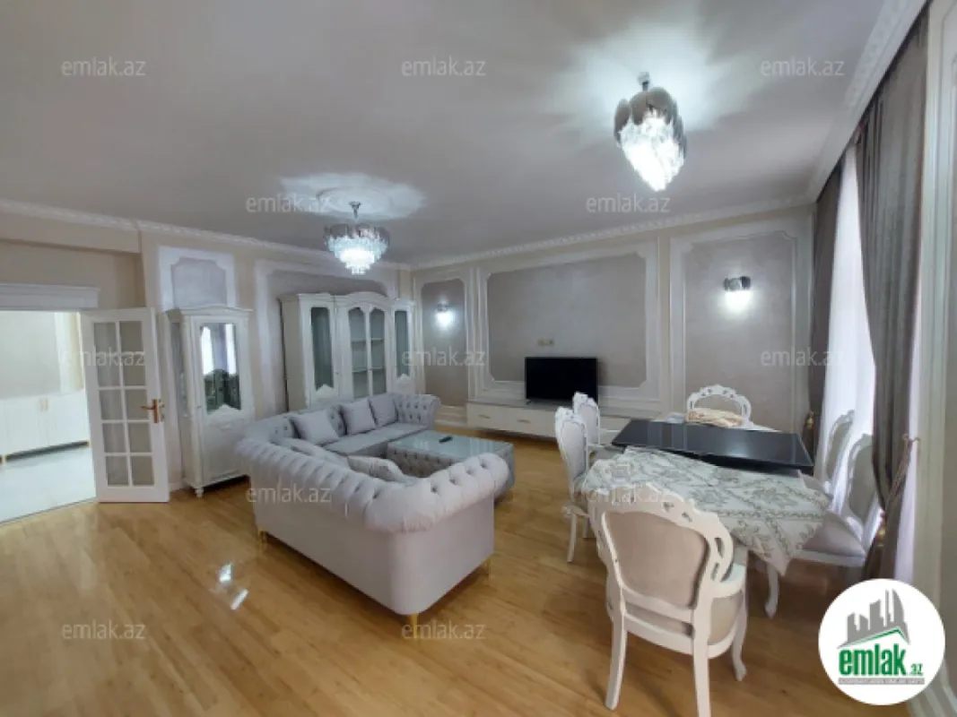 Satılır 4 otaqlı yeni tikili 215 m²