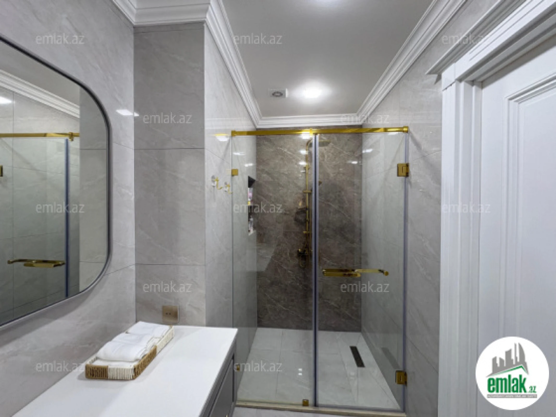 Satılır 3 otaqlı yeni tikili 118 m²