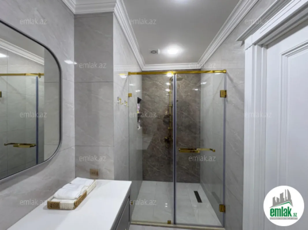 Satılır 3 otaqlı yeni tikili 118 m²