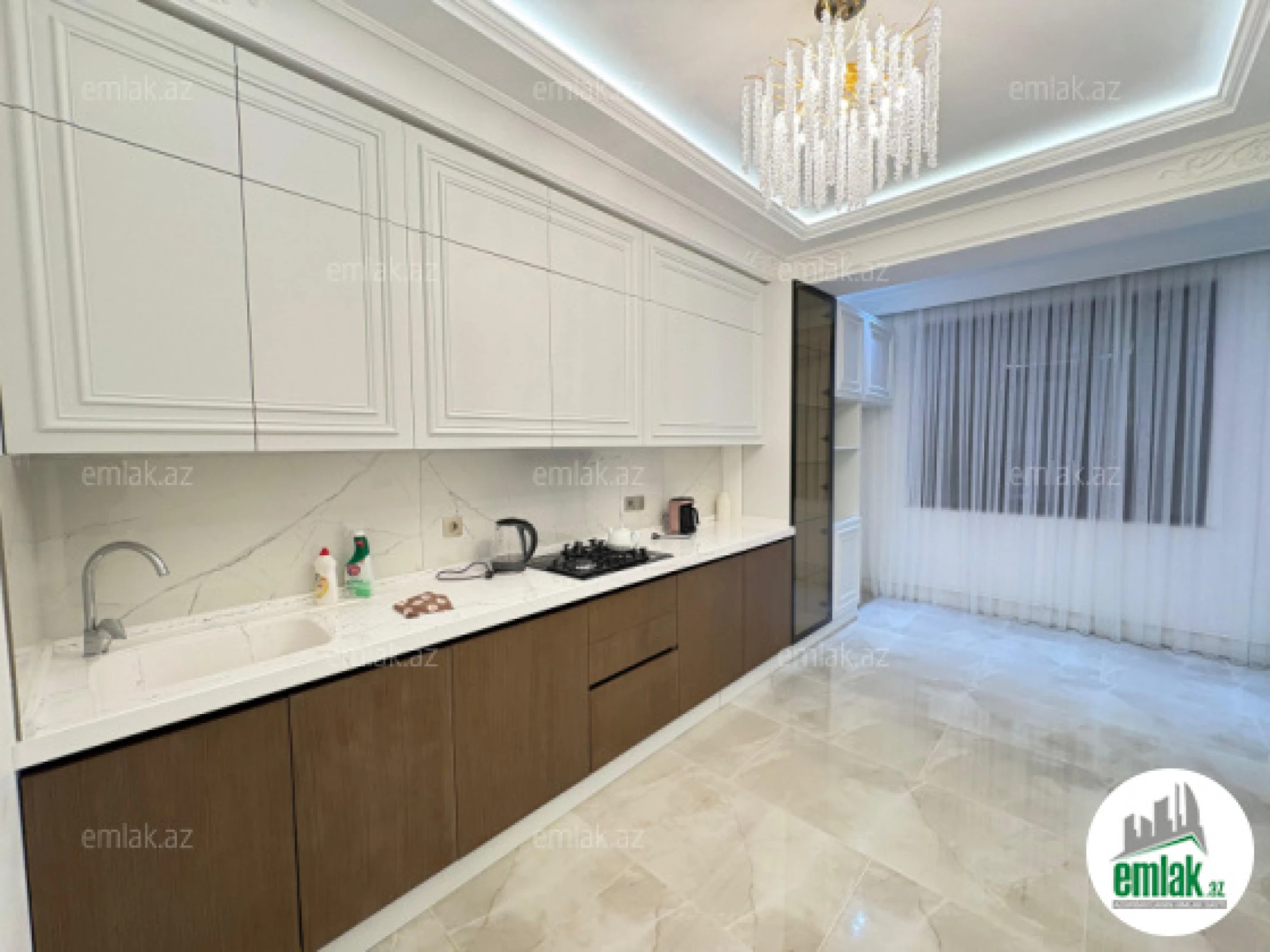 Satılır 3 otaqlı yeni tikili 118 m²