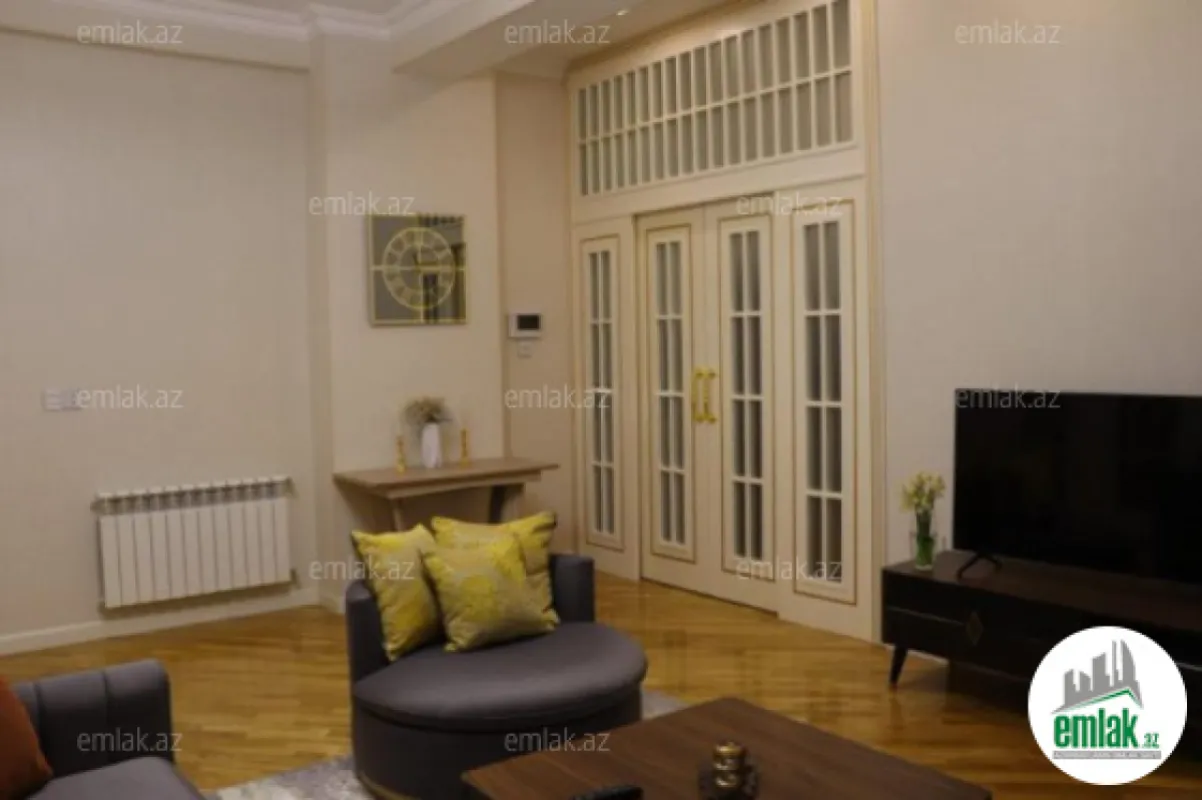 Satılır 3 otaqlı yeni tikili 80 m²