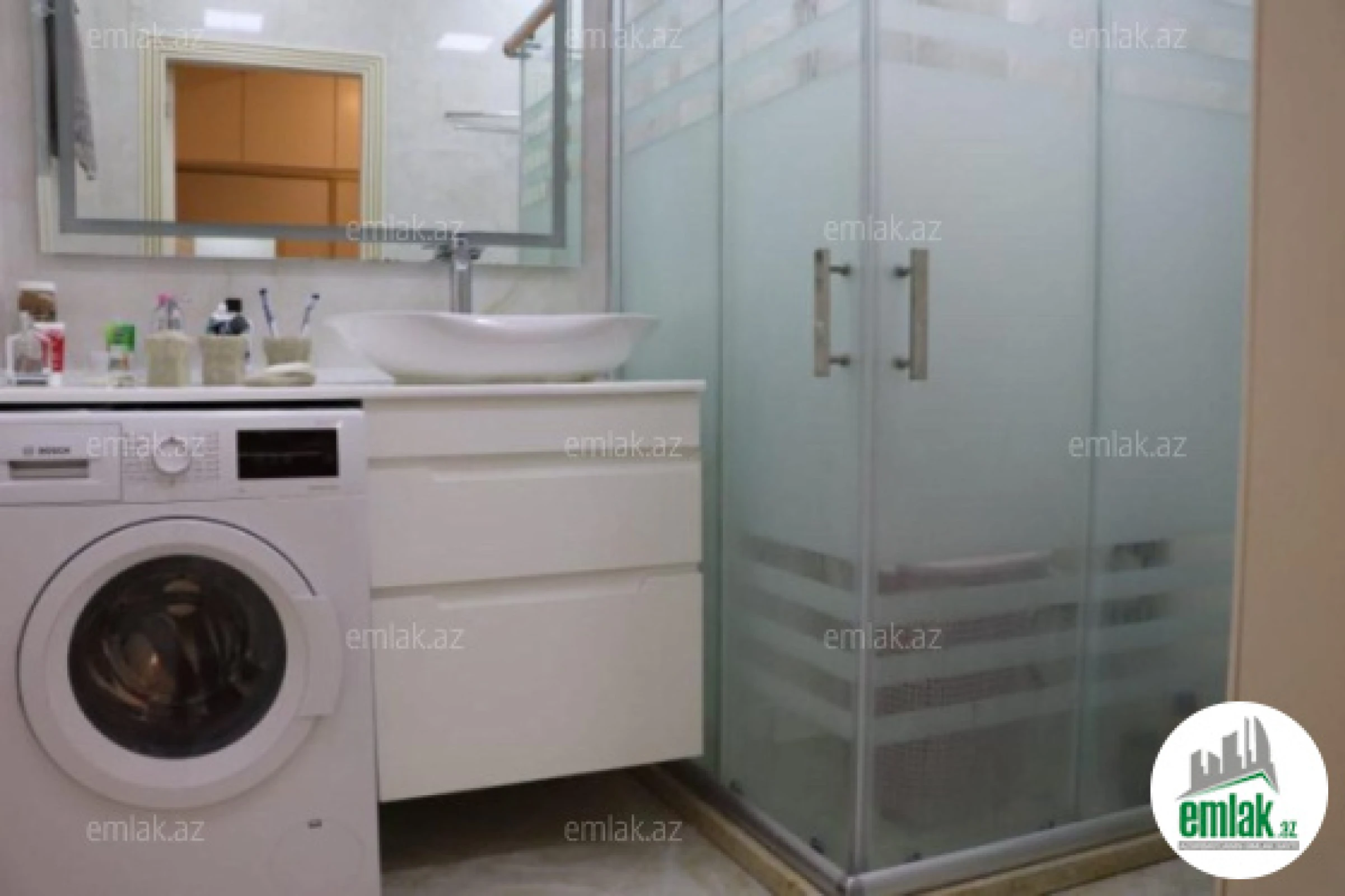 Satılır 3 otaqlı yeni tikili 80 m²