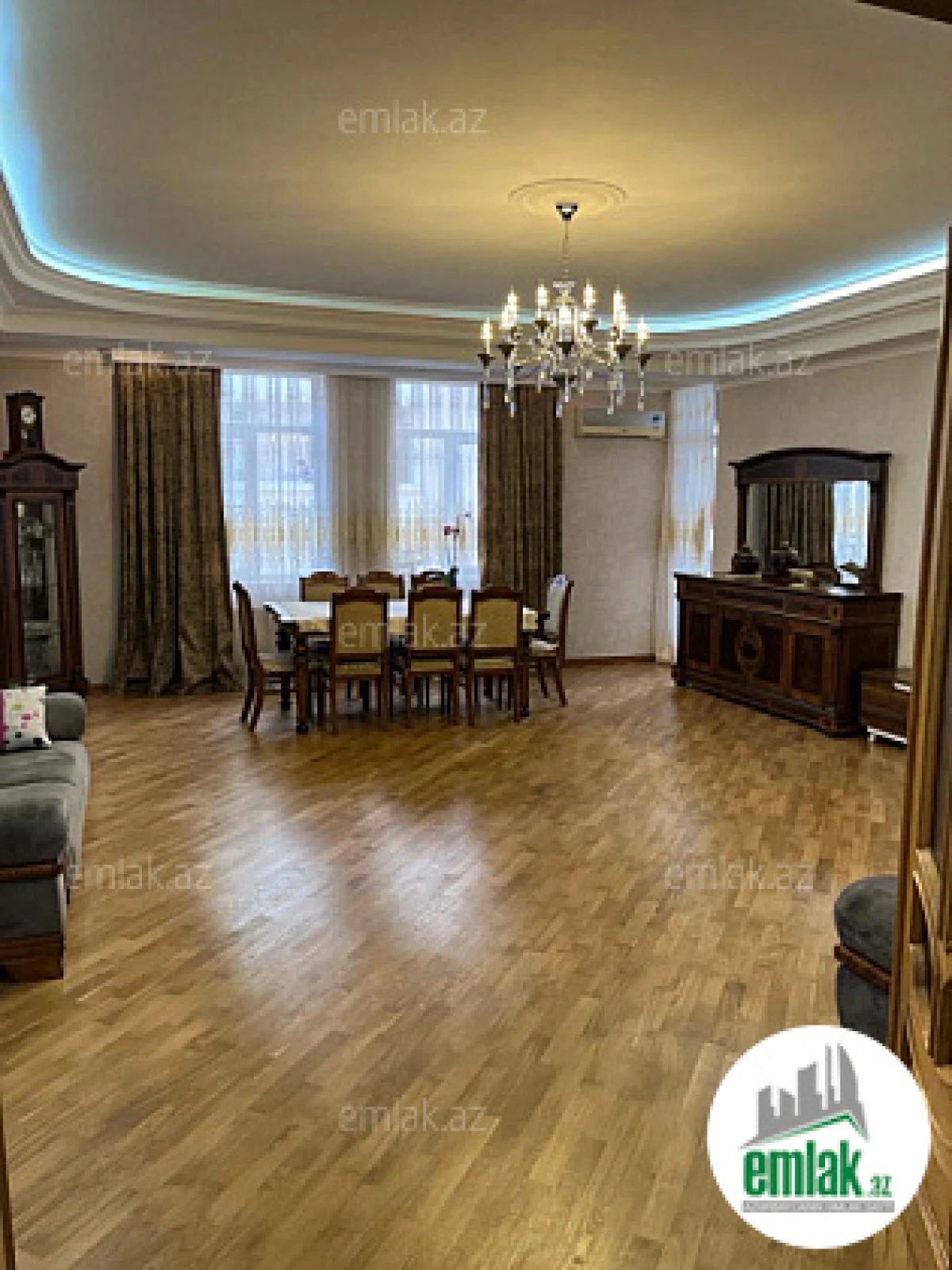 Satılır 3 otaqlı yeni tikili 165 m²
