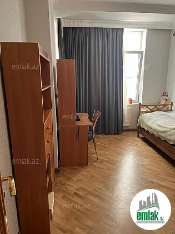 Satılır 3 otaqlı yeni tikili 165 m²