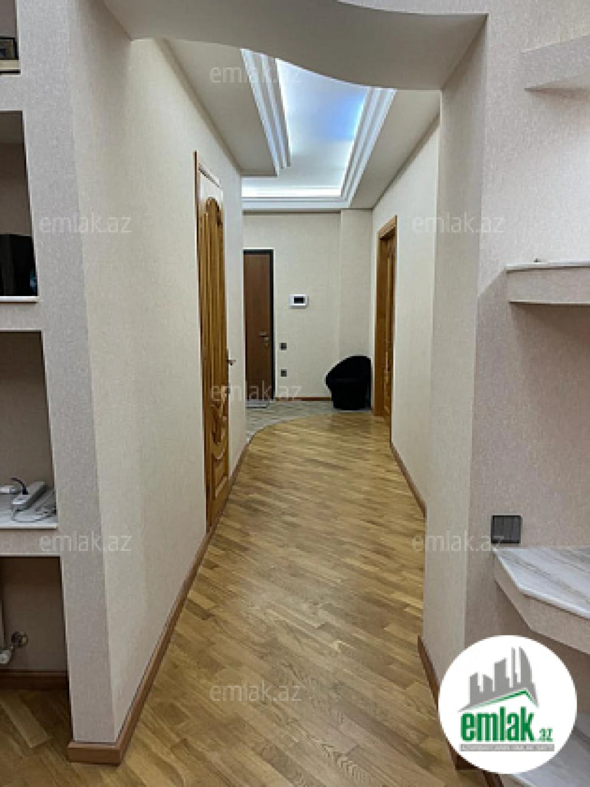 Satılır 3 otaqlı yeni tikili 165 m²