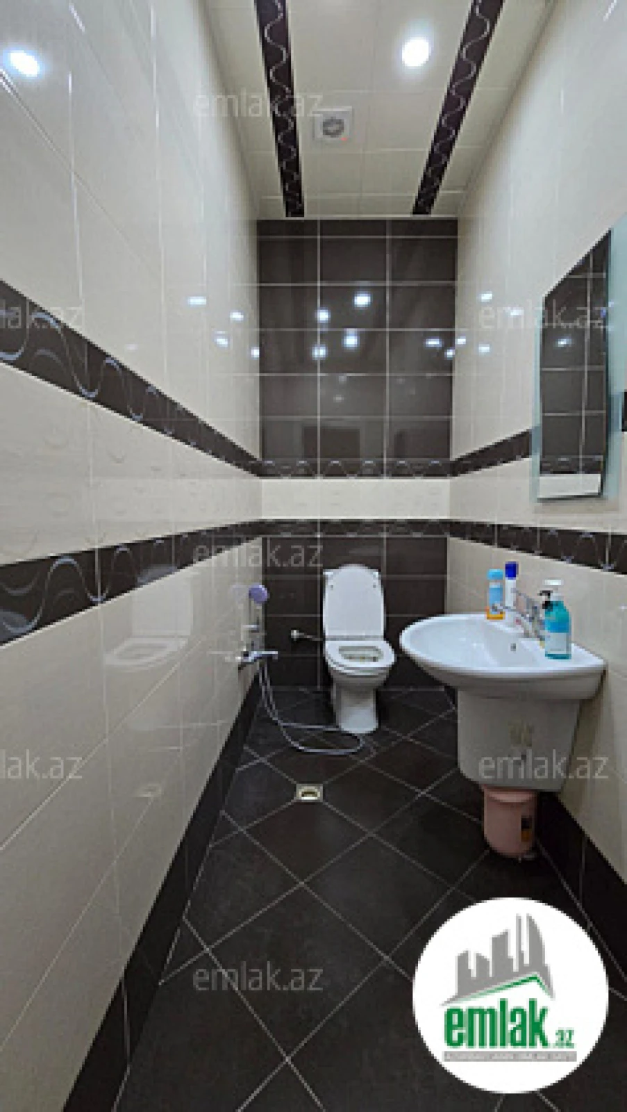 Satılır 3 otaqlı yeni tikili 165 m²