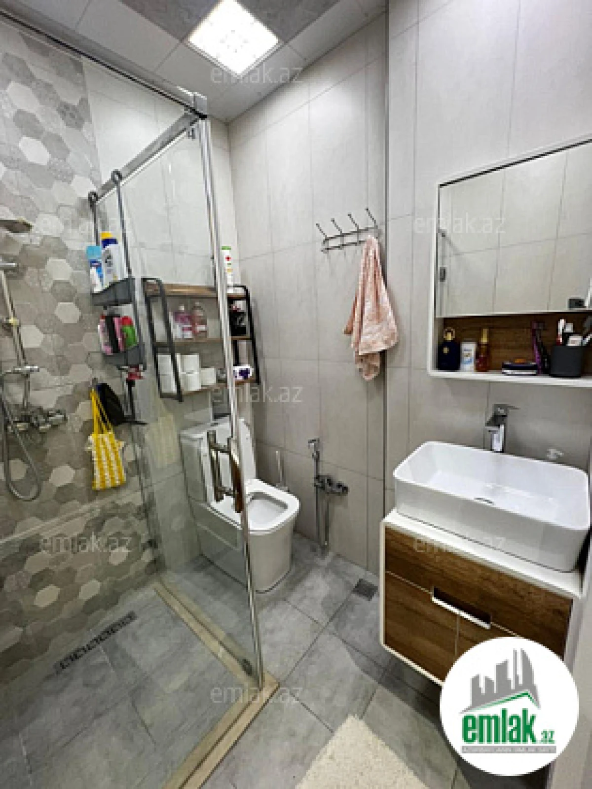 Satılır 2 otaqlı yeni tikili 55 m²