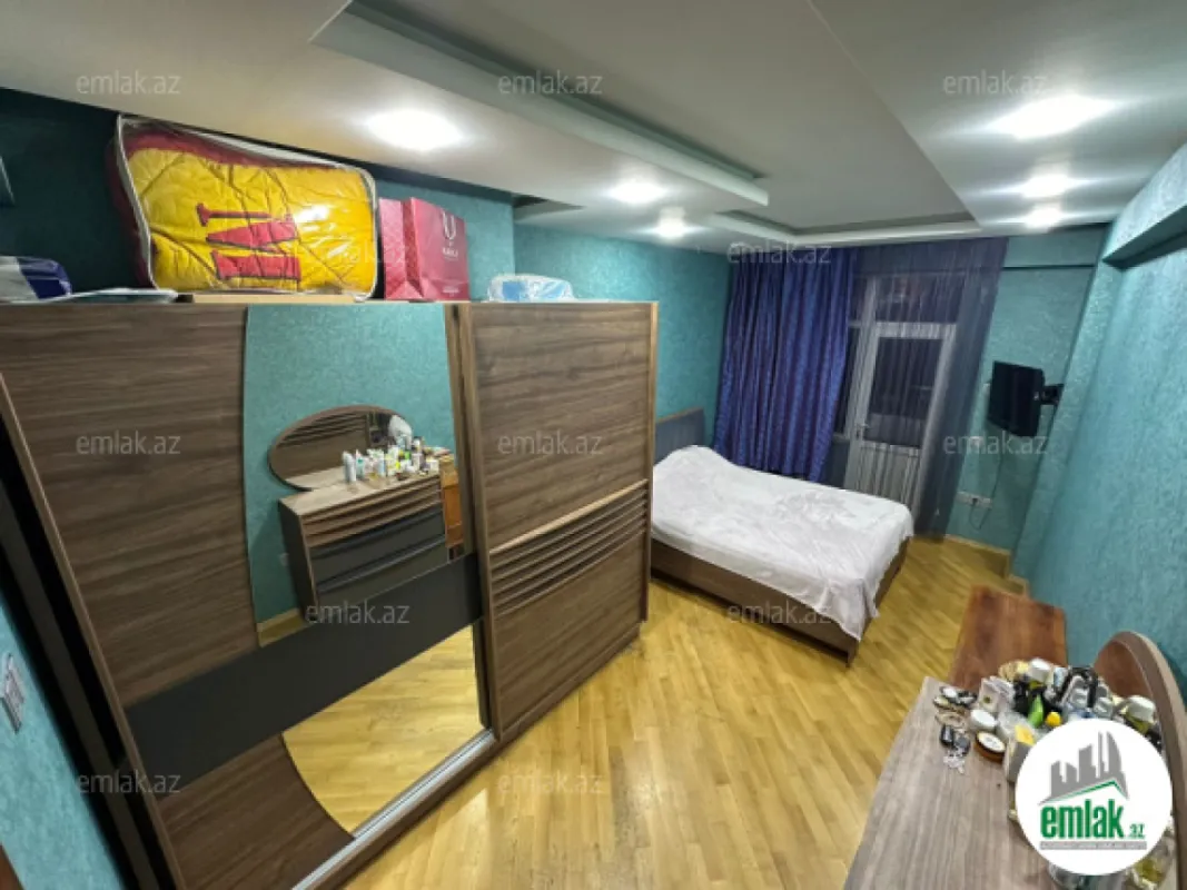 Satılır 3 otaqlı yeni tikili 110 m²