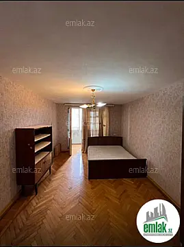 Satılır 3 otaqlı köhnə tikili 80 m²