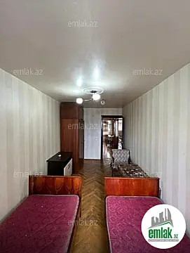 Satılır 3 otaqlı köhnə tikili 80 m²