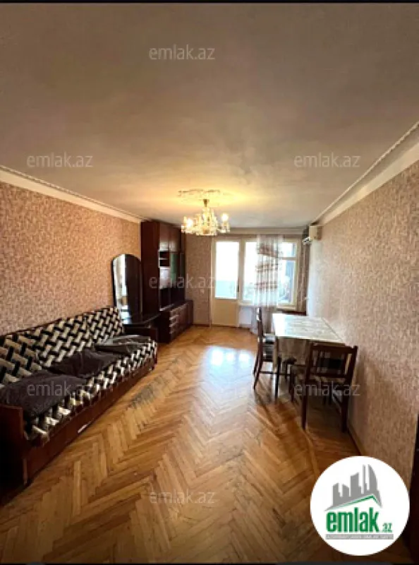 Satılır 3 otaqlı köhnə tikili 80 m²