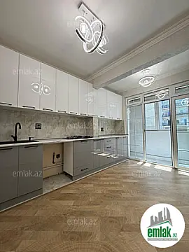 Satılır 2 otaqlı köhnə tikili 65 m²