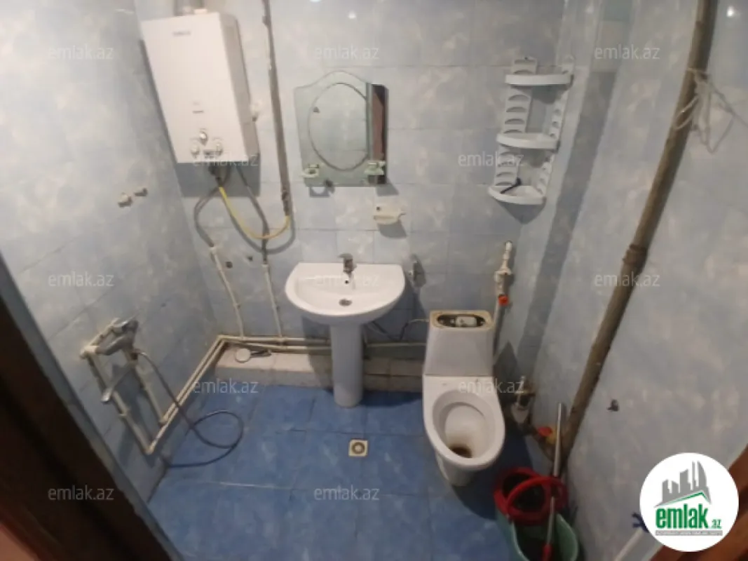 Satılır 1 otaqlı köhnə tikili 35 m²