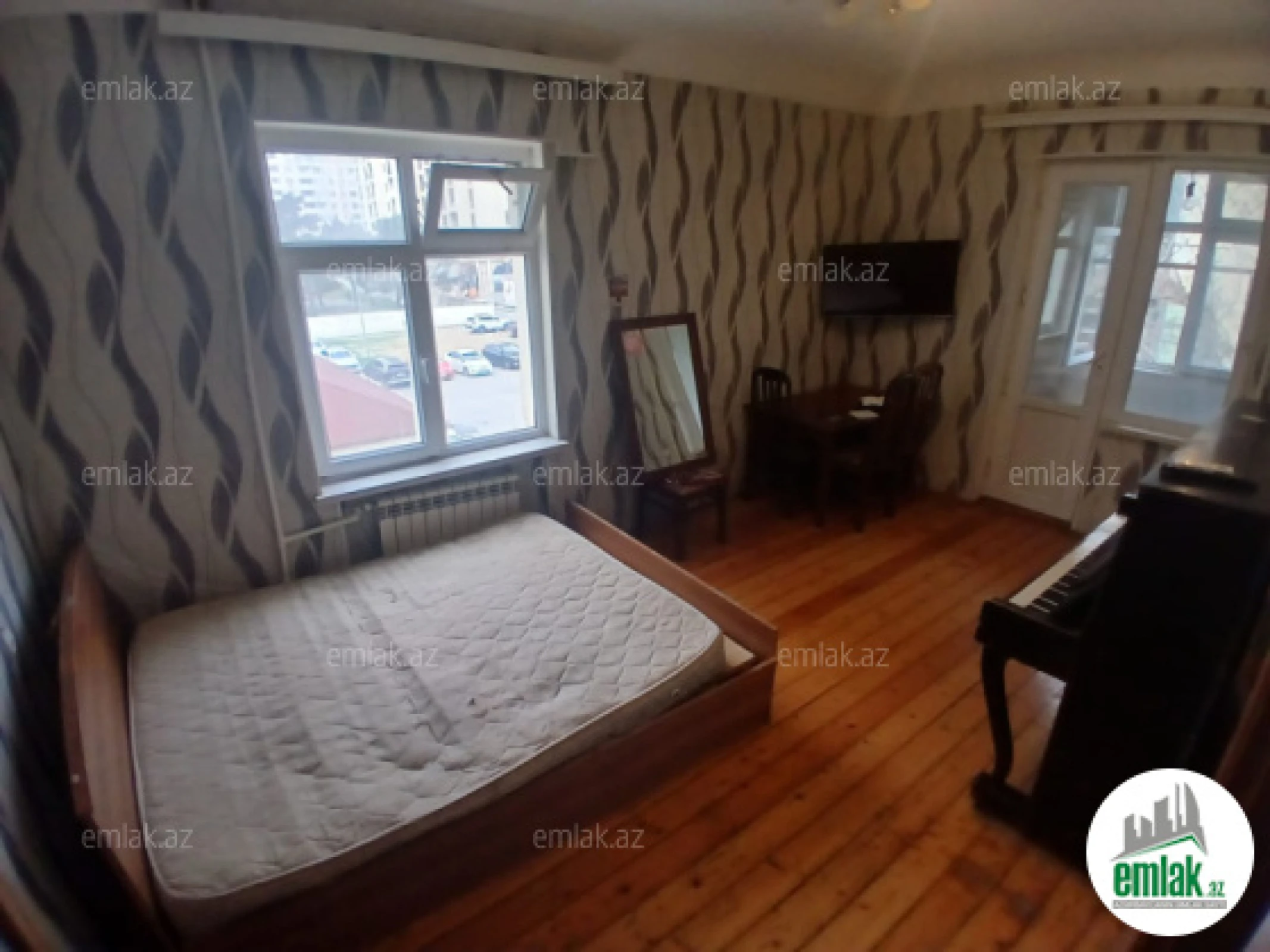 Satılır 1 otaqlı köhnə tikili 35 m²