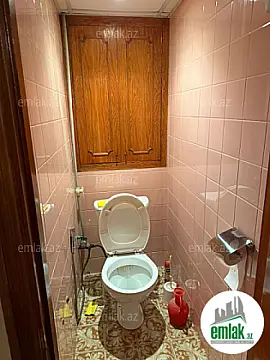 Satılır 3 otaqlı köhnə tikili 80 m²