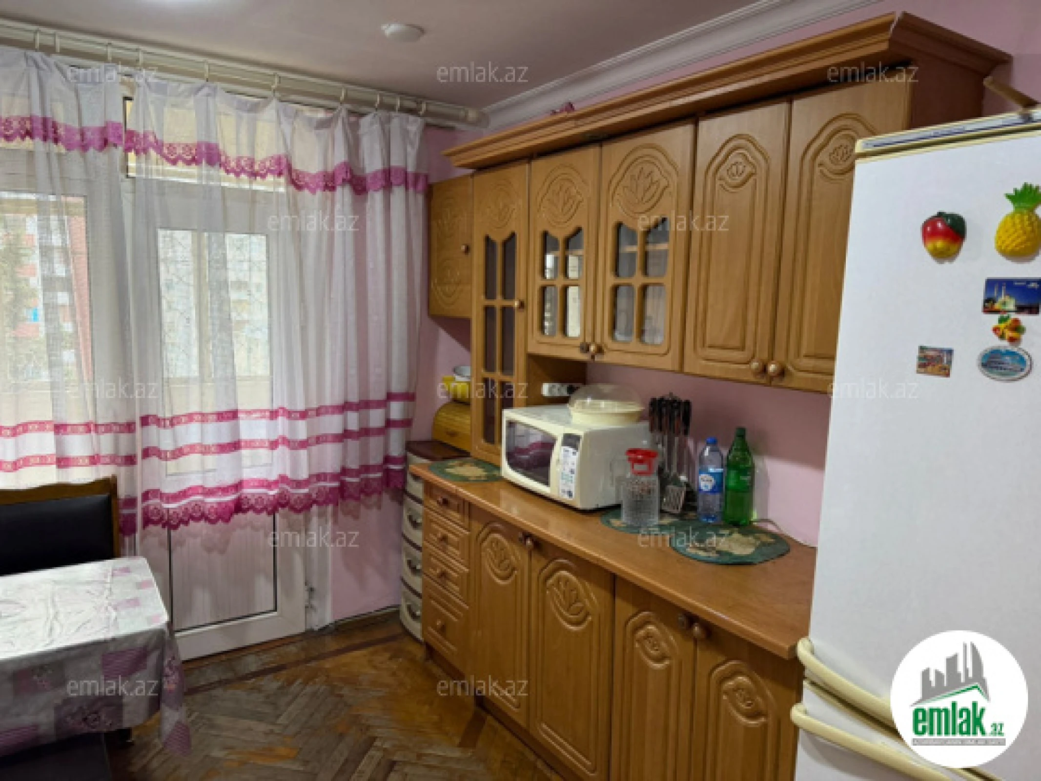 Satılır 3 otaqlı köhnə tikili 80 m²