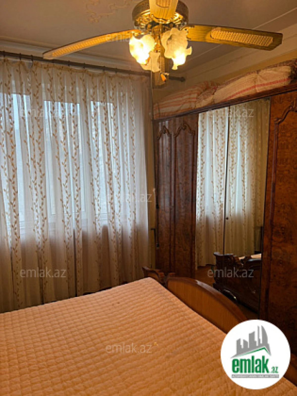 Satılır 3 otaqlı köhnə tikili 80 m²