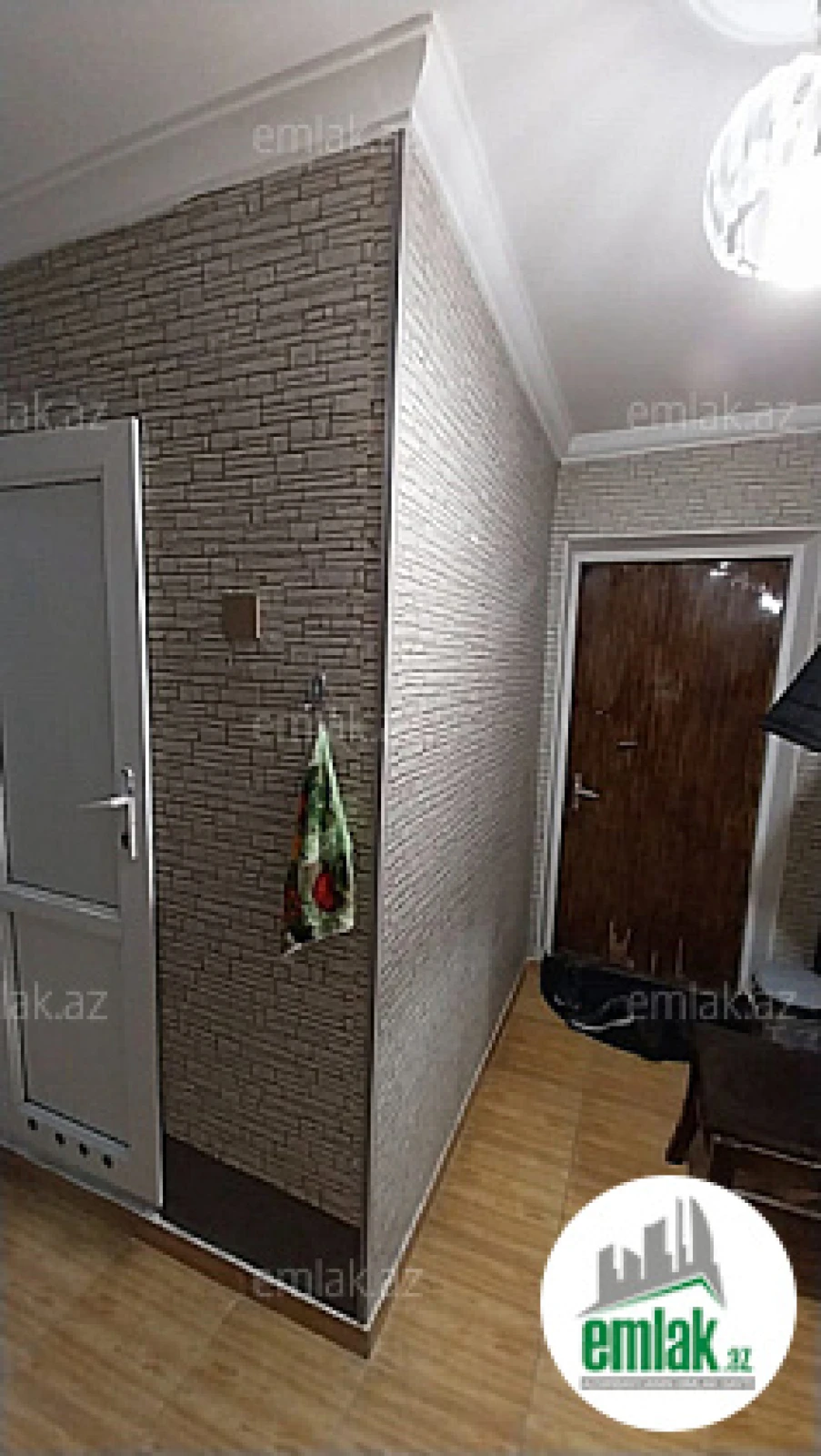 Satılır 2 otaqlı köhnə tikili 35 m²