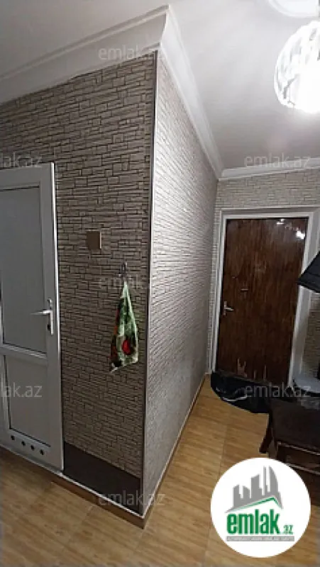 Satılır 2 otaqlı köhnə tikili 35 m²