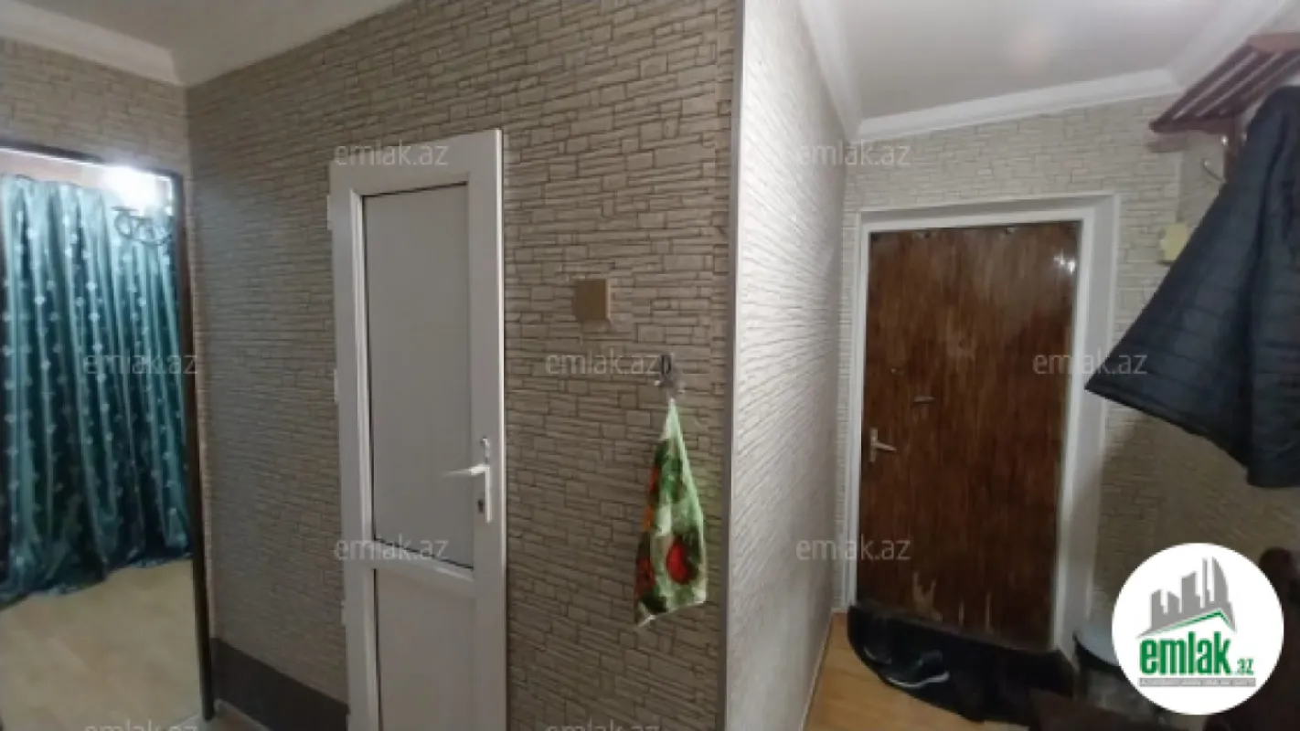 Satılır 2 otaqlı köhnə tikili 35 m²