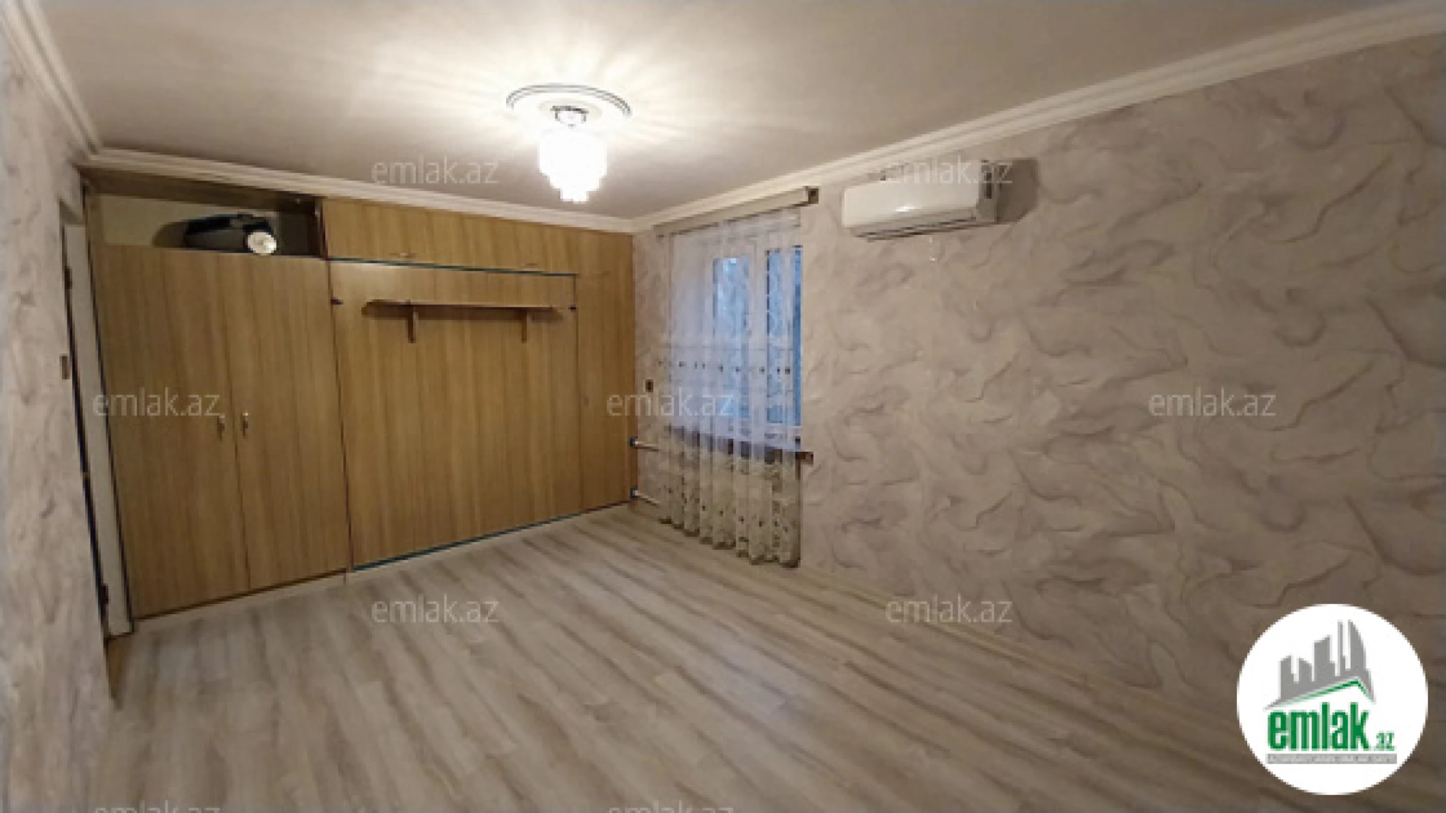 Satılır 2 otaqlı köhnə tikili 35 m²