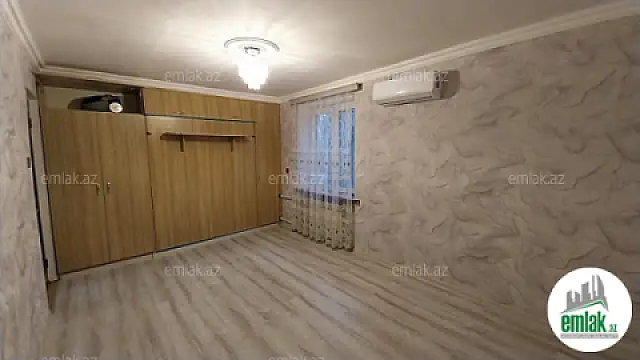 Satılır 2 otaqlı köhnə tikili 35 m²