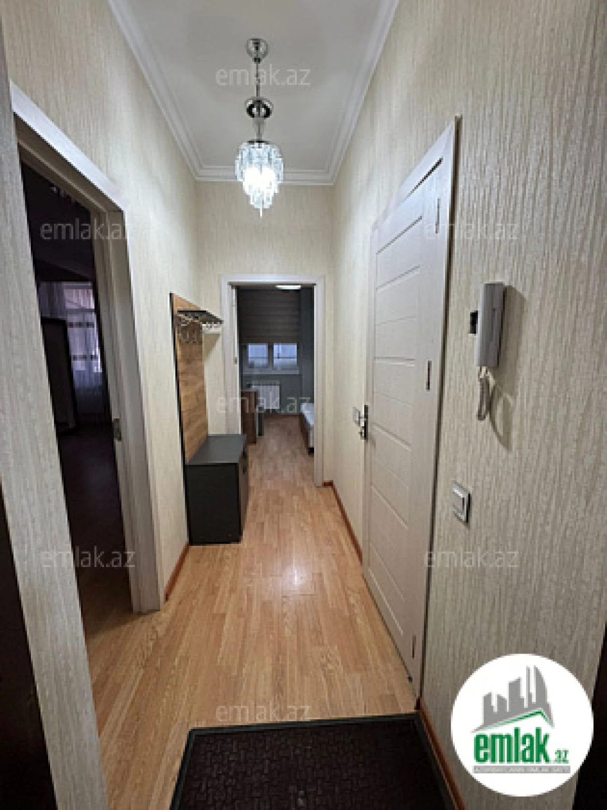 Satılır 2 otaqlı yeni tikili 60 m²