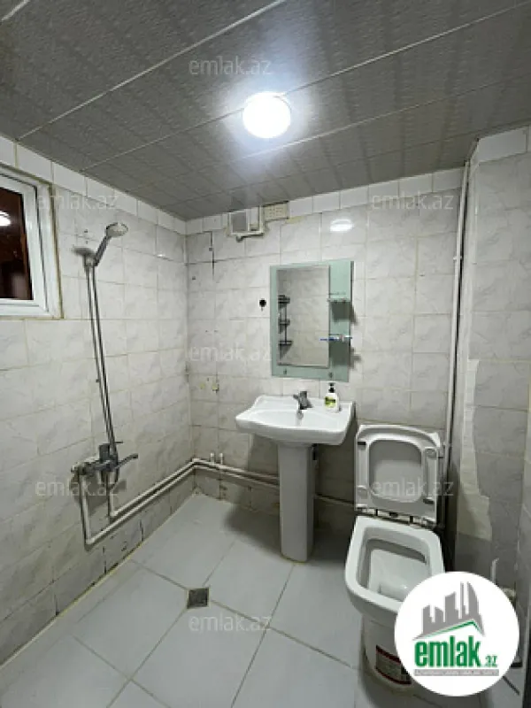 Satılır 1 otaqlı köhnə tikili 40 m²