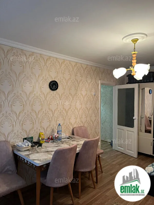 Satılır 1 otaqlı köhnə tikili 40 m²