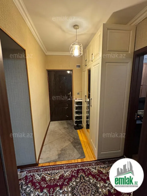 Satılır 3 otaqlı köhnə tikili 64.5 m²