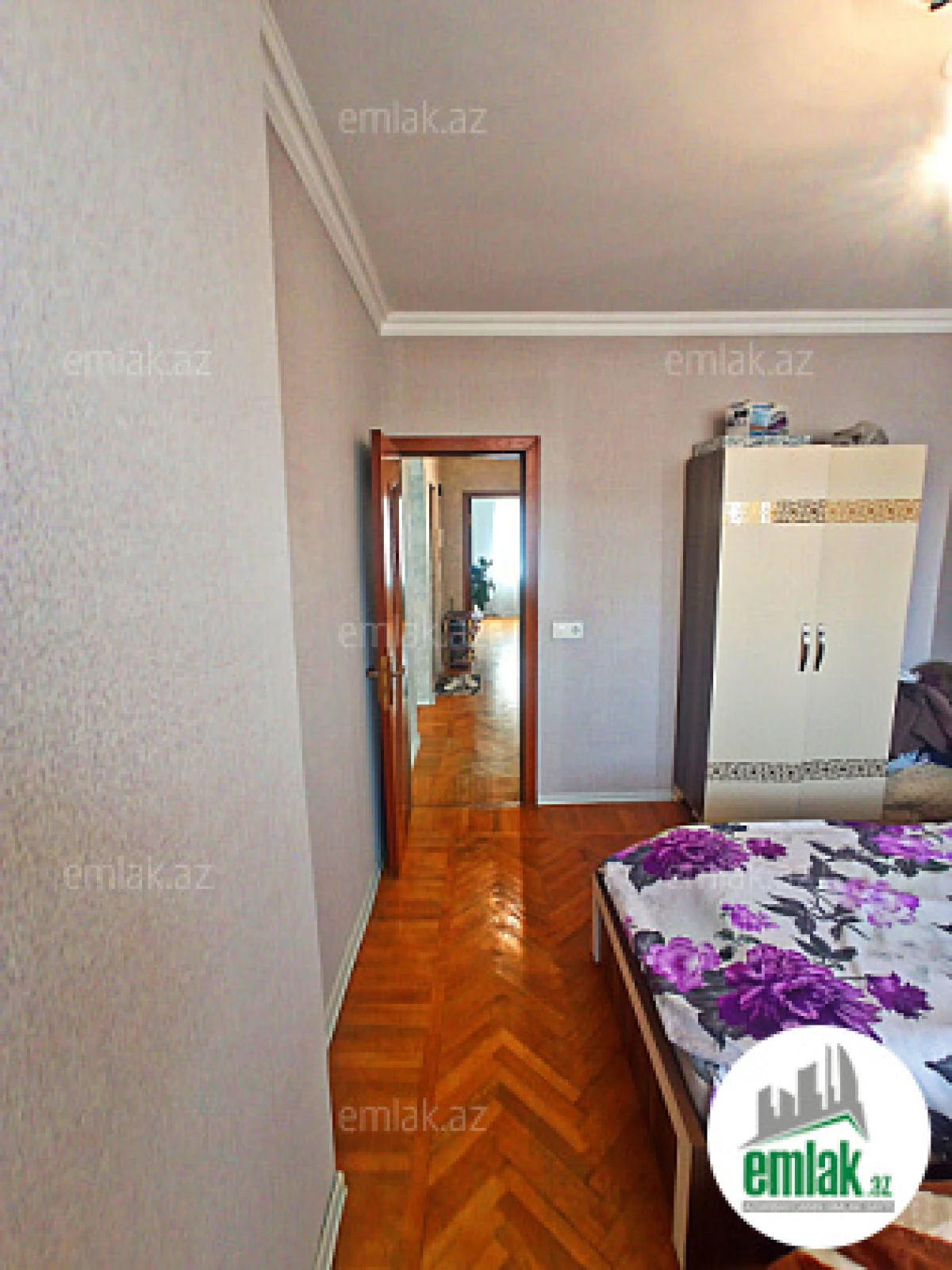 Satılır 3 otaqlı köhnə tikili 80 m²