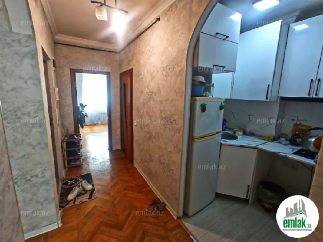Satılır 3 otaqlı köhnə tikili 80 m²