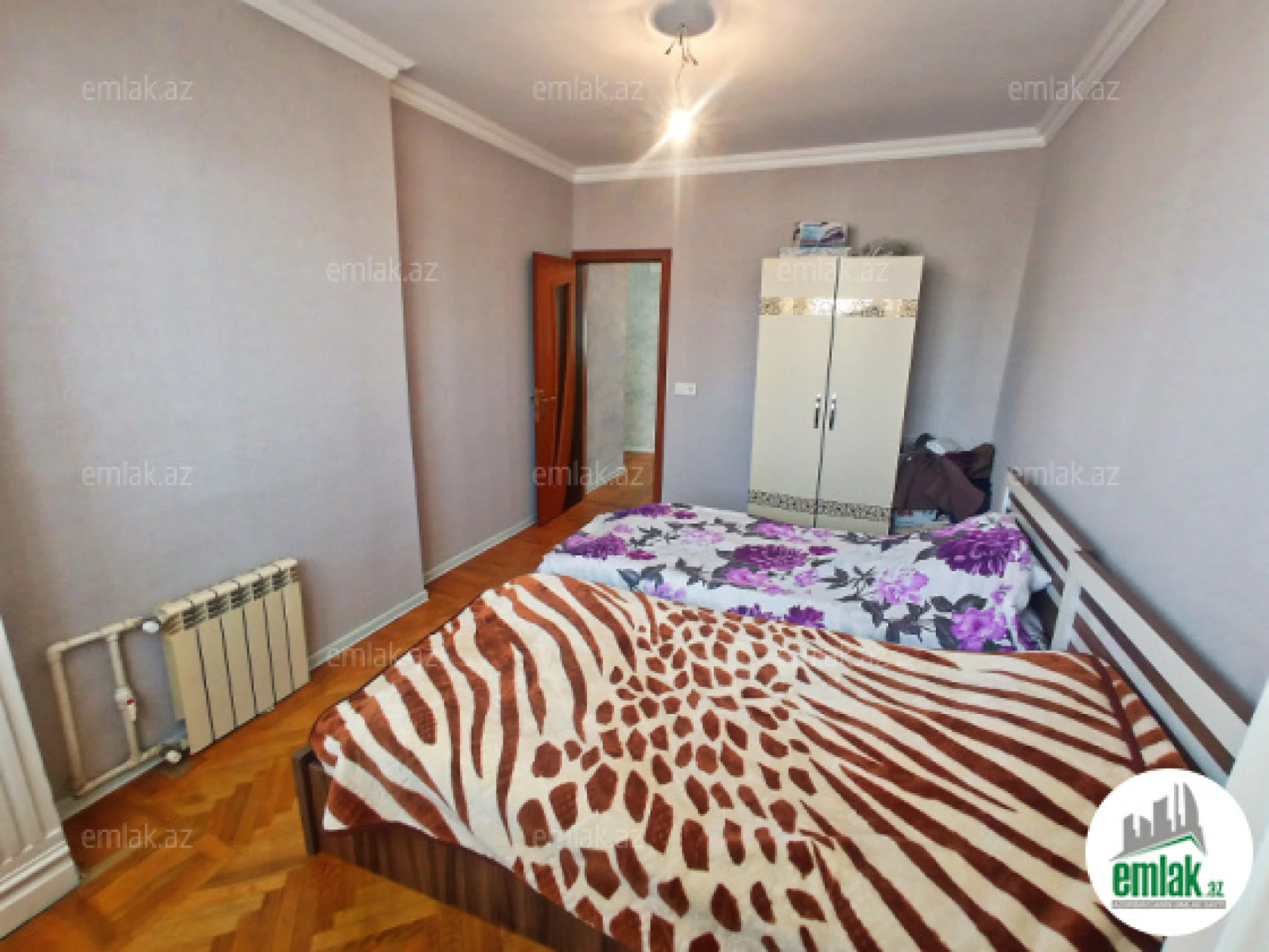Satılır 3 otaqlı köhnə tikili 80 m²