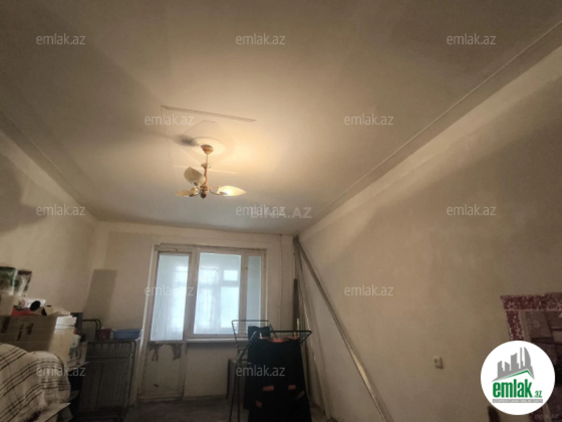 Satılır 3 otaqlı köhnə tikili 75 m²