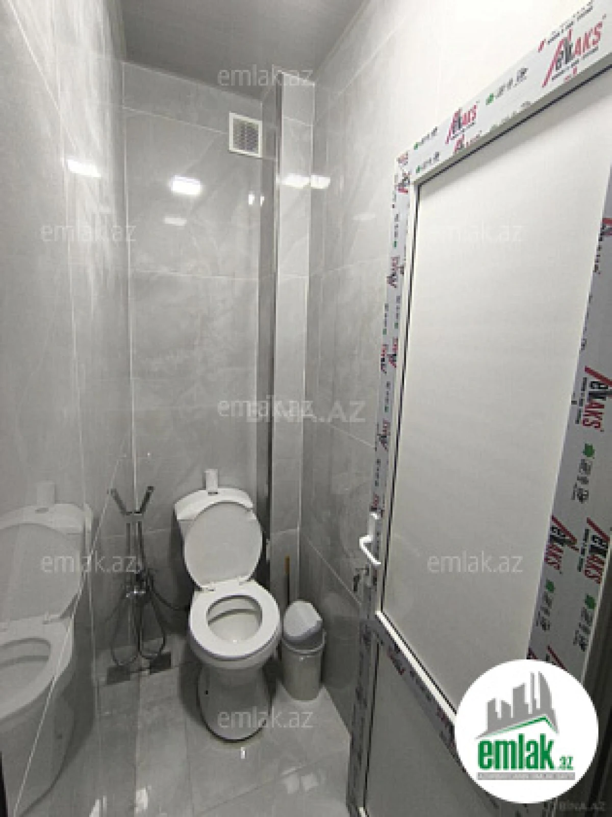 Satılır 3 otaqlı köhnə tikili 75 m²