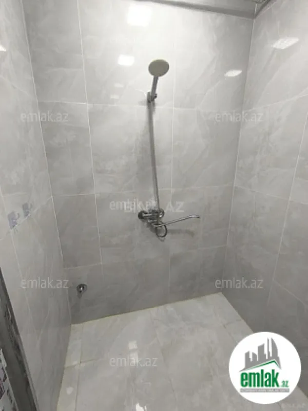 Satılır 3 otaqlı köhnə tikili 75 m²