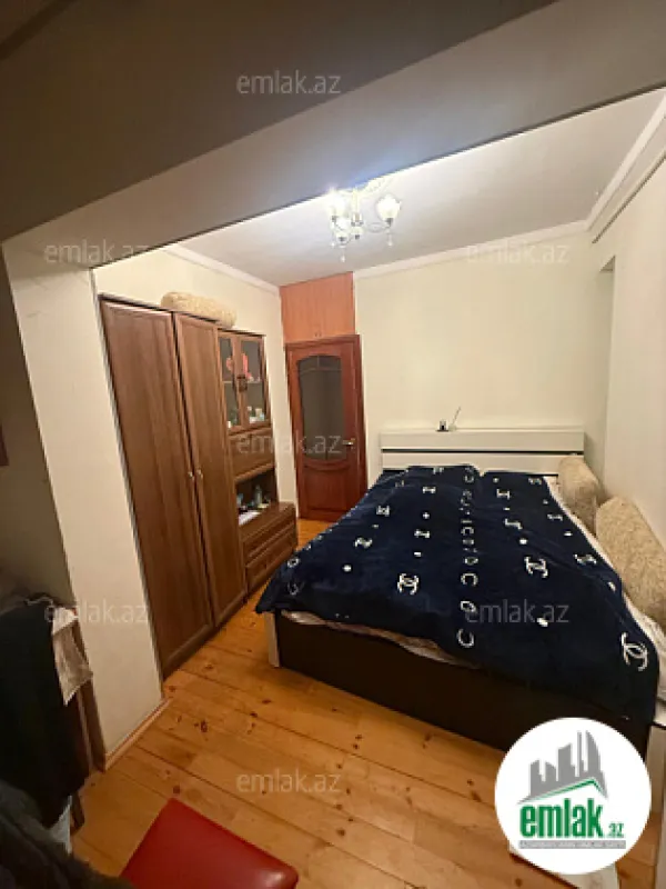 Satılır 2 otaqlı köhnə tikili 50 m²