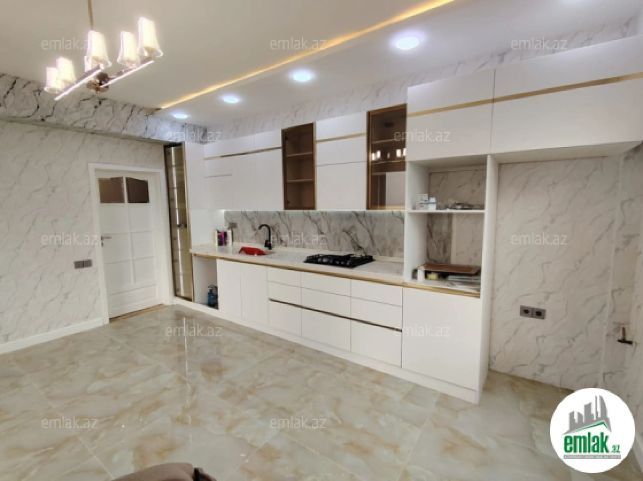 Satılır 3 otaqlı yeni tikili 150 m²