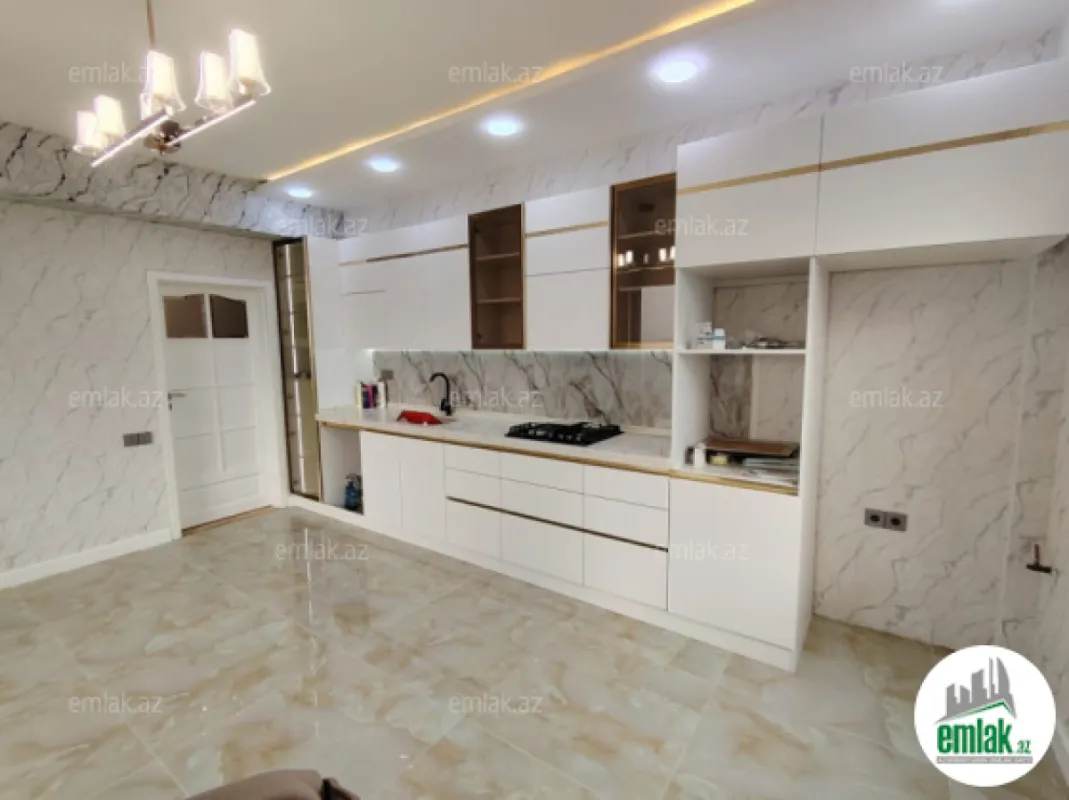 Satılır 3 otaqlı yeni tikili 150 m²
