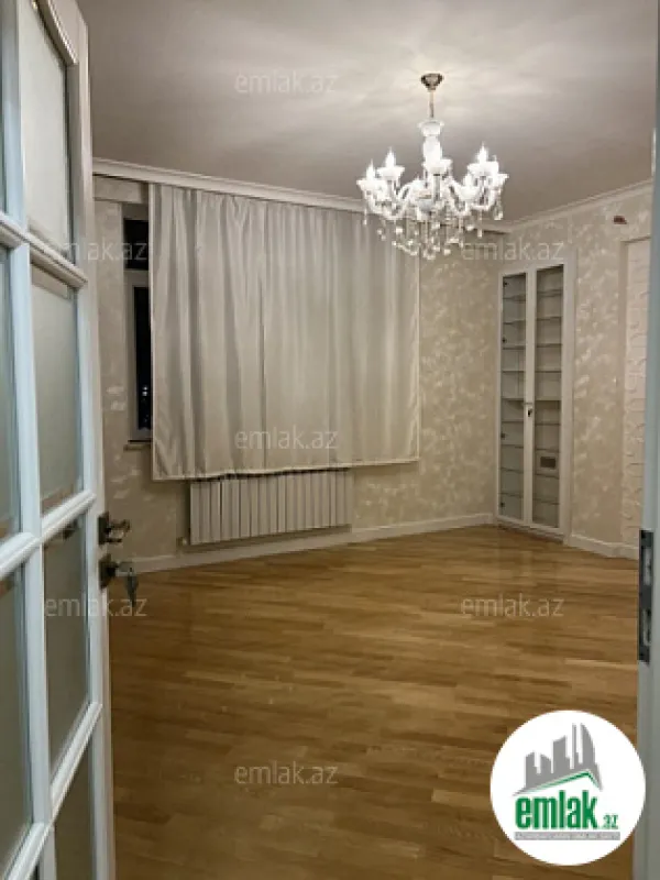 Satılır 3 otaqlı yeni tikili 150 m²